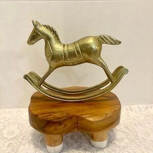 Brass Rocking Horse
Figurine-decor NWOT